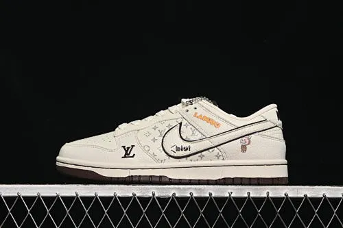 All categories Nk SB Dunk Series Nk SB Dunk Low High-end customized low-top sneakers Nike SB Dunk Low Three-party joint brand White Coffee High-end customized low-top casual sneakers SC0601-456